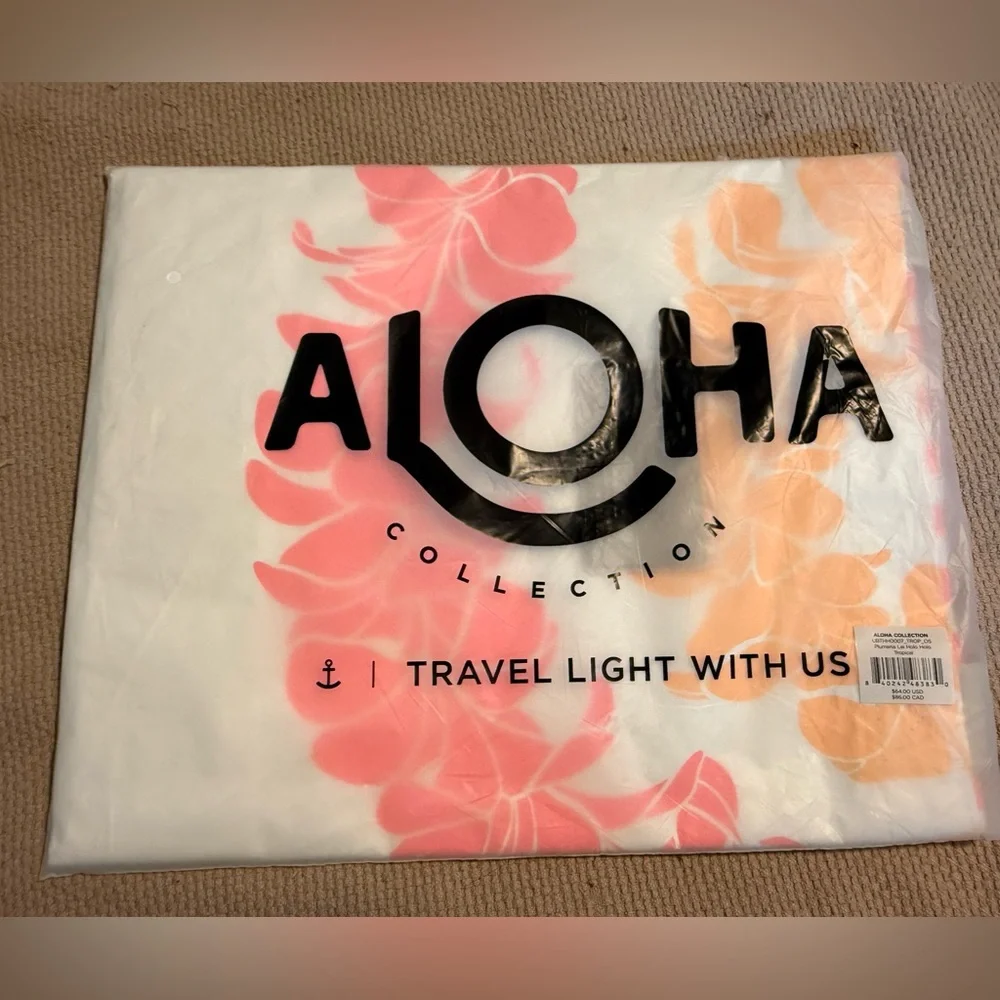 NWT ALOHA Collection Lucky 11 Limited Tropical Plumeria Lei Holo Holo Tote - Picture 2 of 4